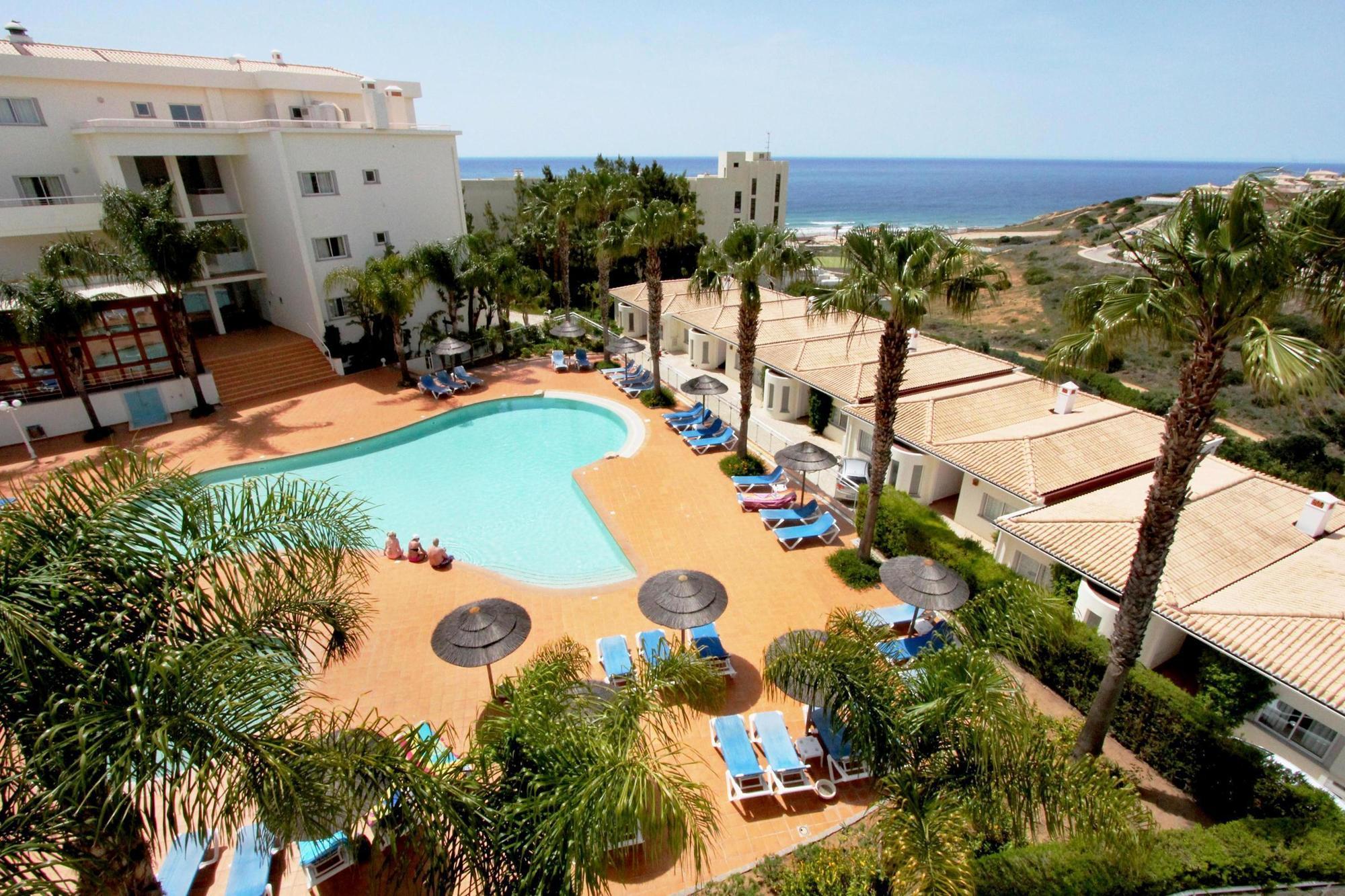 Vila Mos - Beach Resort Лагос Екстериор снимка
