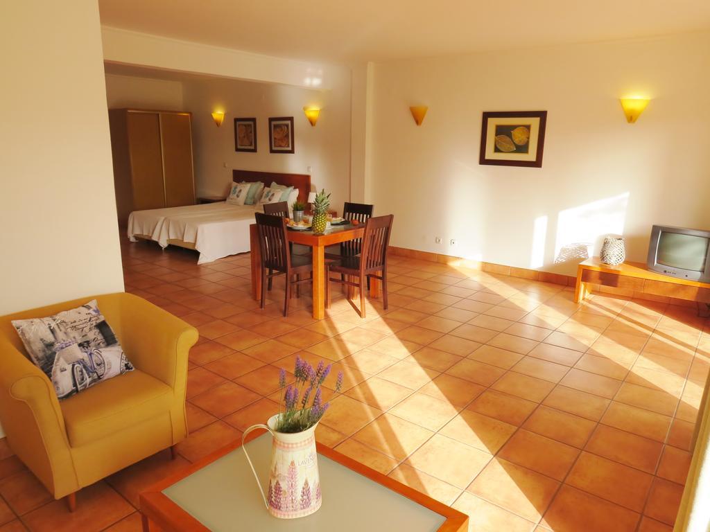 Vila Mos - Beach Resort Лагос Екстериор снимка
