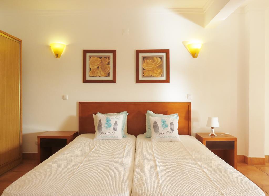Vila Mos - Beach Resort Лагос Екстериор снимка