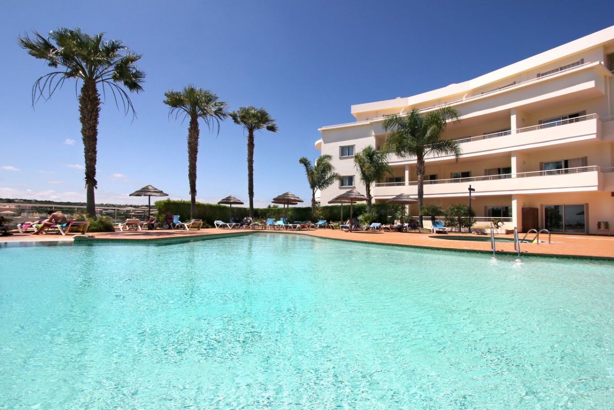 Vila Mos - Beach Resort Лагос Екстериор снимка