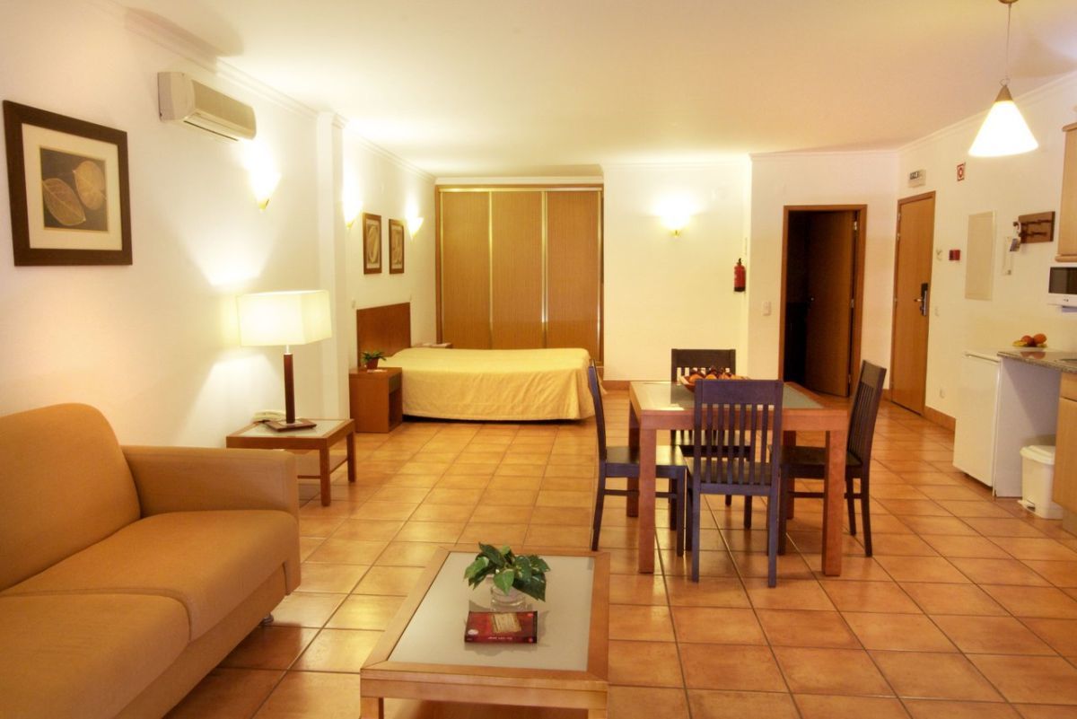 Vila Mos - Beach Resort Лагос Екстериор снимка