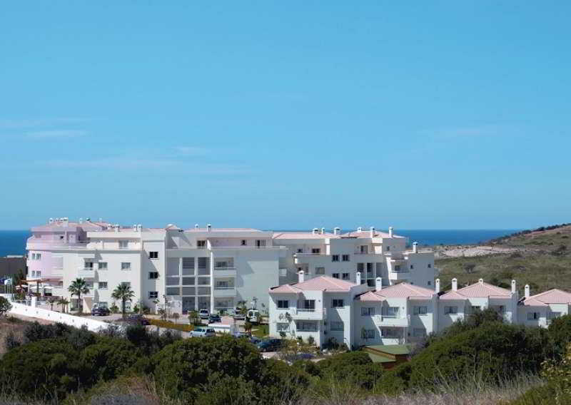 Vila Mos - Beach Resort Лагос Екстериор снимка